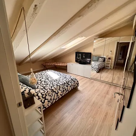 Mansarda Mazzini * Triëst